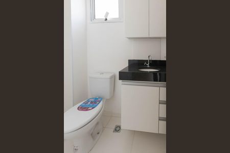 Banheiro de kitnet/studio para alugar com 1 quarto, 21m² em Campos Elíseos, São Paulo