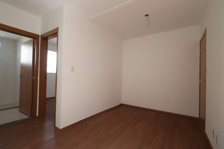 Sala de apartamento para alugar com 2 quartos, 44m² em Parque Residencial Candido Portinari, Ribeirão Preto