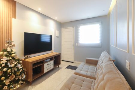 Sala  de apartamento para alugar com 2 quartos, 45m² em Vila Nova Savoia, São Paulo