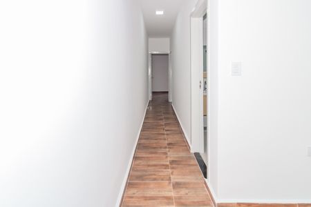 Corredor de casa para alugar com 2 quartos, 93m² em Barra Funda, São Paulo