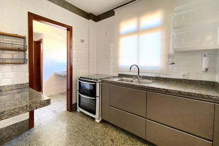 Apartamento para alugar com 110m², 3 quartos e 2 vagasCozinha