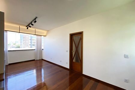 Apartamento para alugar com 110m², 3 quartos e 2 vagasSala