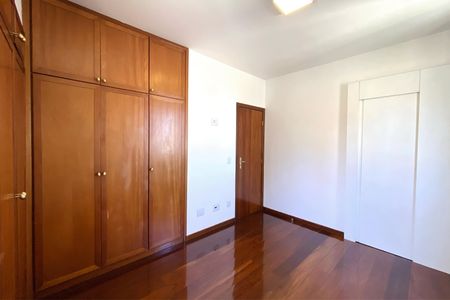 Suite 1 de apartamento para alugar com 3 quartos, 110m² em Anchieta, Belo Horizonte