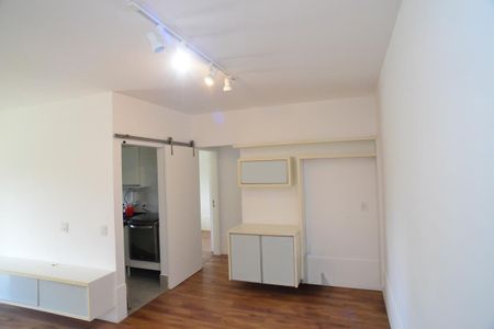 Sala de apartamento para alugar com 1 quarto, 69m² em Barra da Tijuca, Rio de Janeiro