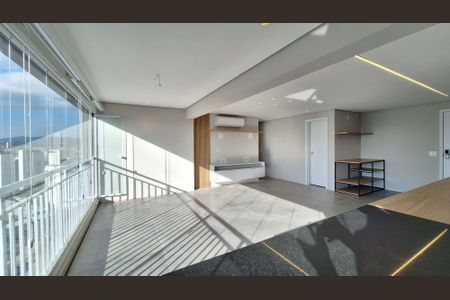 Sala de apartamento à venda com 2 quartos, 90m² em Vila Anastácio, São Paulo