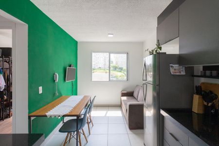 Sala - Cozinha de apartamento para alugar com 2 quartos, 32m² em Jardim Celeste, São Paulo