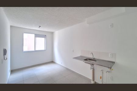 Sala/Cozinha/Área de serviço de apartamento à venda com 1 quarto, 30m² em Parque Industrial Tomas Edson, São Paulo