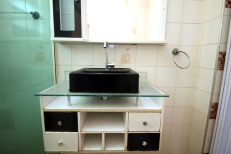 Apartamento para alugar com 92m², 3 quartos e sem vagaBanheiro armário