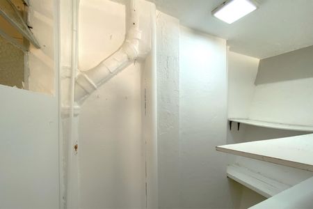 Apartamento para alugar com 100m², 2 quartos e sem vaga Apartamento para alugar com 100m², 2 quartos e sem vagaDispensa