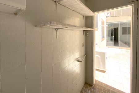 Apartamento para alugar com 100m², 2 quartos e sem vaga Apartamento para alugar com 100m², 2 quartos e sem vagaÁrea de Serviço