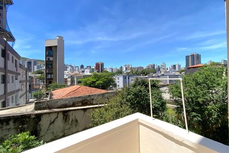 Vista do Quarto 1 de apartamento para alugar com 2 quartos, 100m² em Cruzeiro, Belo Horizonte