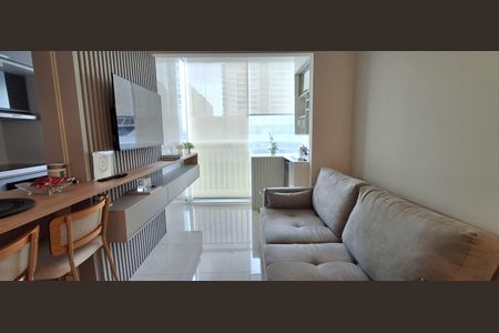 Sala de apartamento à venda com 2 quartos, 56m² em Cerâmica, São Caetano do Sul