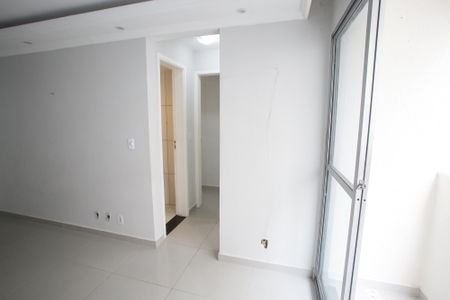 Sala de apartamento para alugar com 2 quartos, 52m² em Taquara, Rio de Janeiro