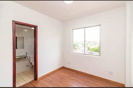 Apartamento à venda com 2 quartos, 60m² em Horto, Belo Horizonte