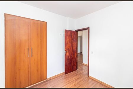 Apartamento à venda com 2 quartos, 60m² em Horto, Belo Horizonte