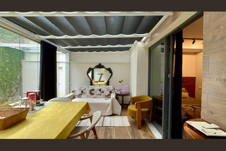 Apartamento para alugar com 72m², 1 quarto e 2 vagas Apartamento para alugar com 72m², 1 quarto e 2 vagasVaranda