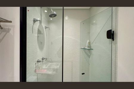 Apartamento para alugar com 72m², 1 quarto e 2 vagas Apartamento para alugar com 72m², 1 quarto e 2 vagasBanheiro