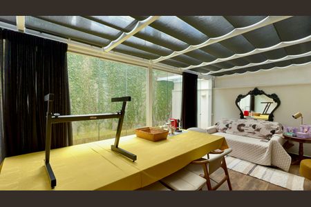 Apartamento para alugar com 72m², 1 quarto e 2 vagas Apartamento para alugar com 72m², 1 quarto e 2 vagasVaranda