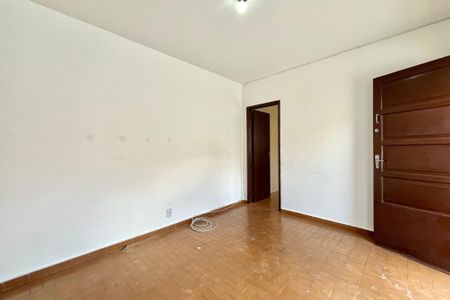Sala de casa à venda com 1 quarto, 40m² em Jardim Itacolomi, São Paulo