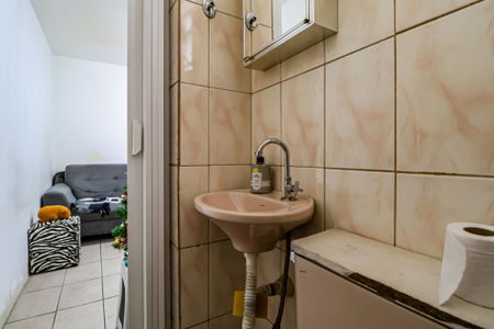 Banheiro  de casa à venda com 3 quartos, 100m² em Jaguaré, São Paulo