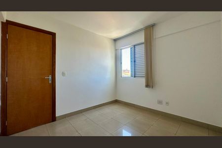 Quarto  de apartamento para alugar com 2 quartos, 65m² em Nova Suíça, Belo Horizonte