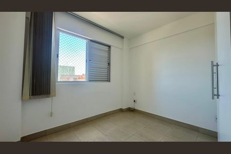 Apartamento para alugar com 65m², 2 quartos e 1 vaga Apartamento para alugar com 65m², 2 quartos e 1 vagaQuarto