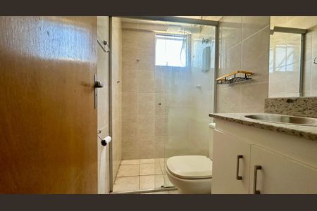 Apartamento para alugar com 65m², 2 quartos e 1 vaga Apartamento para alugar com 65m², 2 quartos e 1 vagaBanheiro