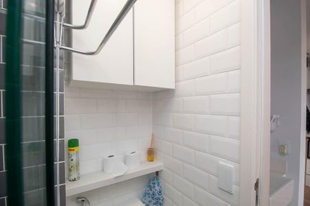 Banheiro  de apartamento à venda com 1 quarto, 28m² em Tucuruvi, São Paulo
