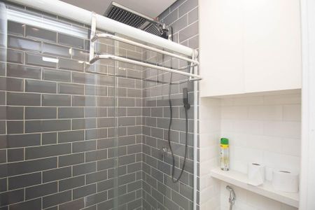 Banheiro  de apartamento à venda com 1 quarto, 28m² em Tucuruvi, São Paulo