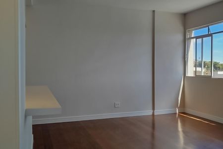 Sala de apartamento à venda com 2 quartos, 65m² em Sion, Belo Horizonte