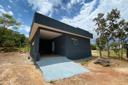 Casa de condomínio para alugar com 110m², 2 quartos e 1 vaga Casa de condomínio para alugar com 110m², 2 quartos e 1 vagaFachada