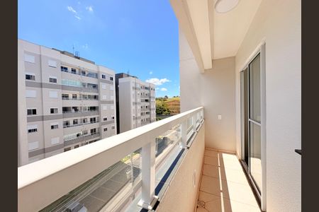 Sacada de apartamento para alugar com 3 quartos, 55m² em Vila Rio Branco, Jundiaí