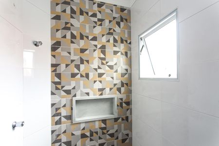 Banheiro de apartamento à venda com 1 quarto, 35m² em Vila Granada, São Paulo