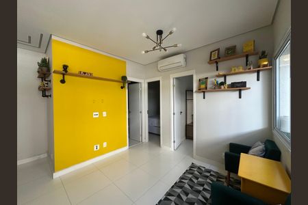 Sala de apartamento à venda com 2 quartos, 61m² em Alphaville Empresarial, Barueri