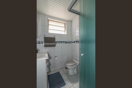 Banheiro de apartamento à venda com 1 quarto, 42m² em Jardim Dona Leopoldina, Porto Alegre