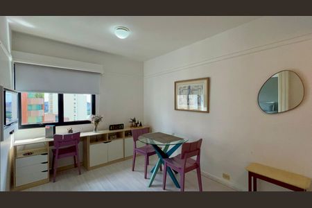 Sala de kitnet/studio para alugar com 1 quarto, 36m² em Jardim Paulista, São Paulo