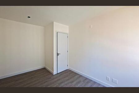 Quarto de apartamento para alugar com 1 quarto, 56m² em Lourdes, Belo Horizonte