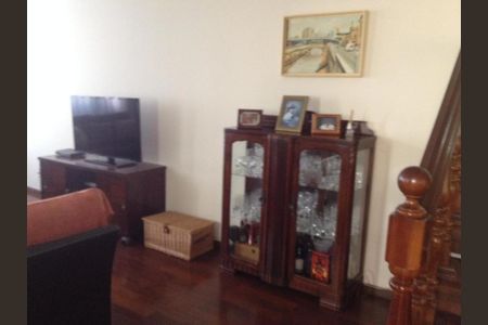 Casa à venda com 4 quartos, 298m² em Jardim São Paulo, São Paulo