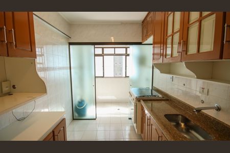 Cozinha de apartamento para alugar com 2 quartos, 132m² em Vila Caiçara, Praia Grande