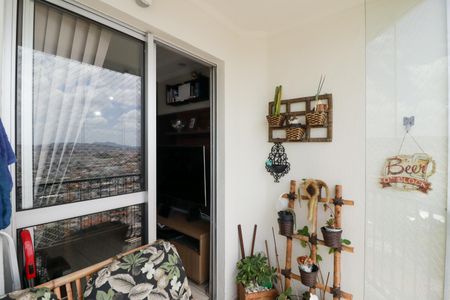 Varanda de apartamento à venda com 3 quartos, 55m² em Vila Amélia, São Paulo