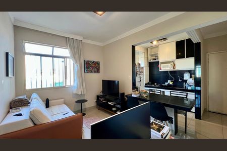 sala  de apartamento à venda com 2 quartos, 55m² em Santa Efigênia, Belo Horizonte