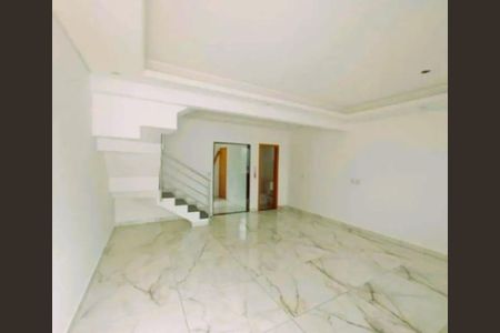 Sala de casa à venda com 3 quartos, 105m² em Sinimbu, Belo Horizonte