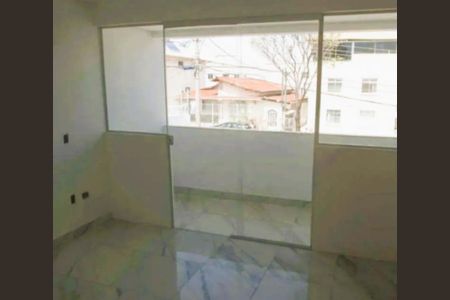 Varanda de casa à venda com 3 quartos, 105m² em Sinimbu, Belo Horizonte