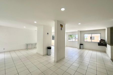 Apartamento para alugar com 33m², 2 quartos e sem vagaÁrea comum - Salão de festas
