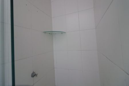 Banheiro de casa de condomínio à venda com 2 quartos, 85m² em Vila Veloso, Osasco