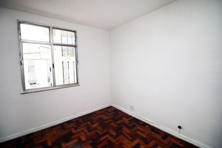 Sala de apartamento para alugar com 2 quartos, 96m² em Olaria, Rio de Janeiro