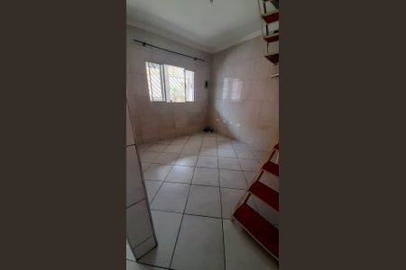 Casa para alugar com 2 quartos, 70m² em Vila Paraiso, Guarulhos