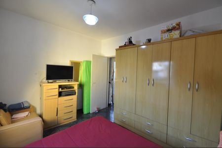 Quarto de casa para alugar com 1 quarto, 80m² em Parque Edu Chaves, São Paulo