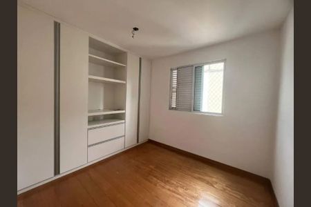Quarto de apartamento para alugar com 4 quartos, 280m² em Buritis, Belo Horizonte