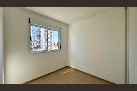 Quarto  de apartamento para alugar com 3 quartos, 80m² em Sagrada Família, Belo Horizonte